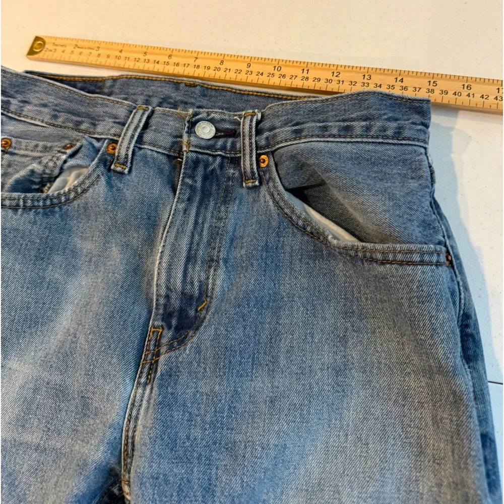 Levis 505 Regular Fit Straight Leg Jeans Mens 31x30 Medium Wash Blue Denim